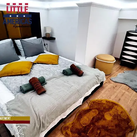 Little Americas Westend Mall Apartment *