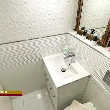Little Americas Westend Mall Apartment